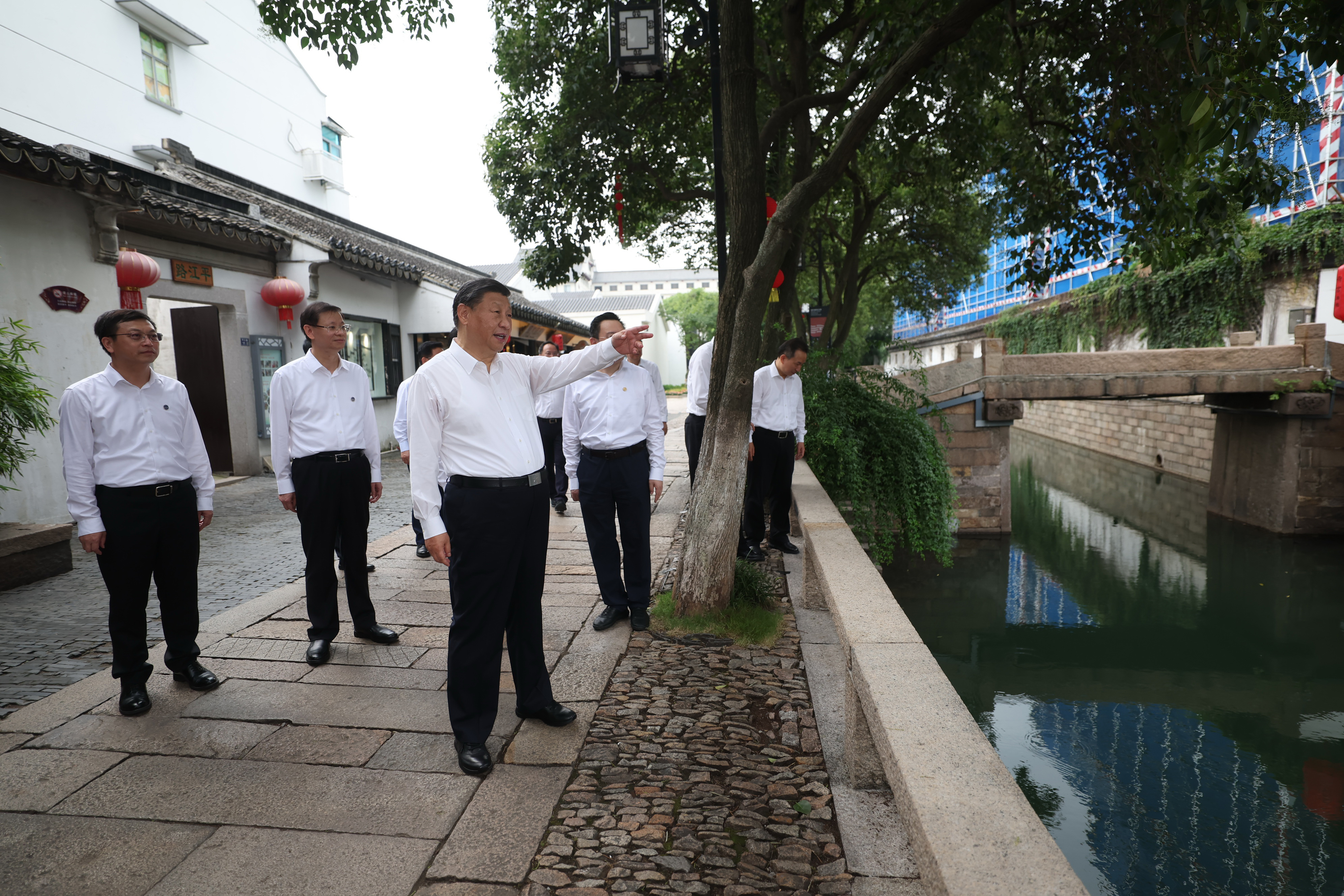 2023年7月6日，習(xí)近平在蘇州平江歷史文化街區(qū)考察。