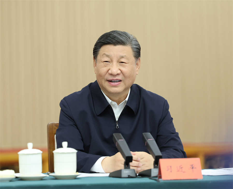 2024年5月23日下午，中共中央總書(shū)記、國(guó)家主席、中央軍委主席習(xí)近平在山東省濟(jì)南市主持召開(kāi)企業(yè)和專(zhuān)家座談會(huì)并發(fā)表重要講話(huà)。新華社記者 鞠鵬 攝